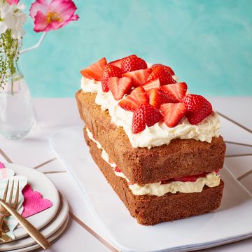 strawberry and clotted cream loaf cake
