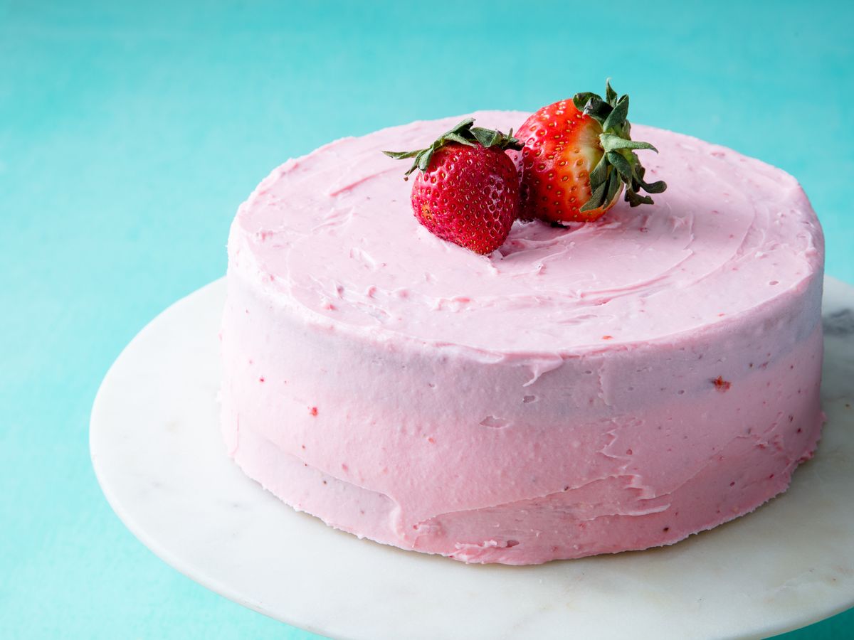 Best Strawberry Cake Recipe - How to Make Strawberry Cake