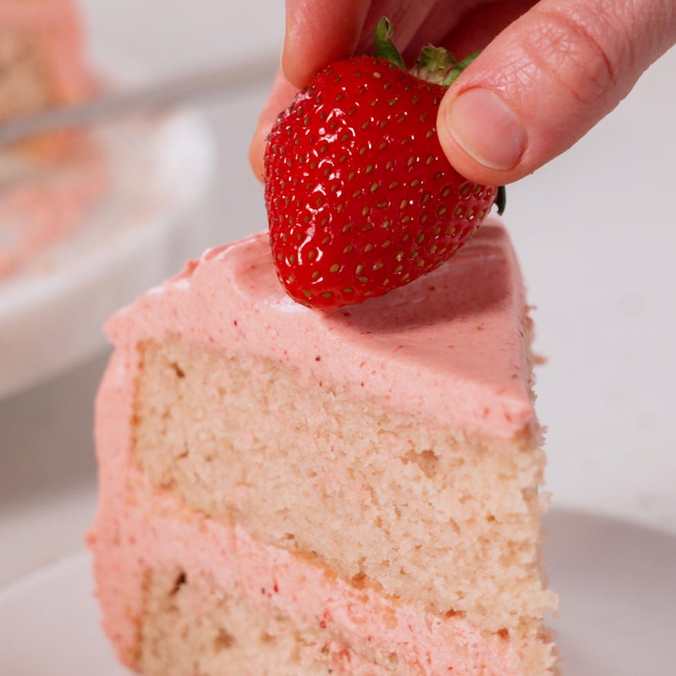 strawberry cake