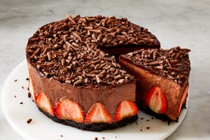 strawberry chocolate mousse cake