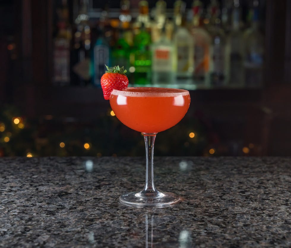 Drink, Classic cocktail, Daiquiri, Alcoholic beverage, Non-alcoholic beverage, Bacardi cocktail, Cocktail, Pink lady, Distilled beverage, Cosmopolitan, 