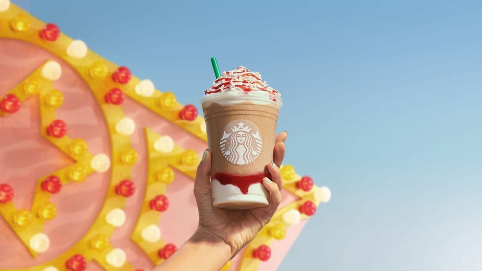 starbucks strawberry funnel cake frappuccino