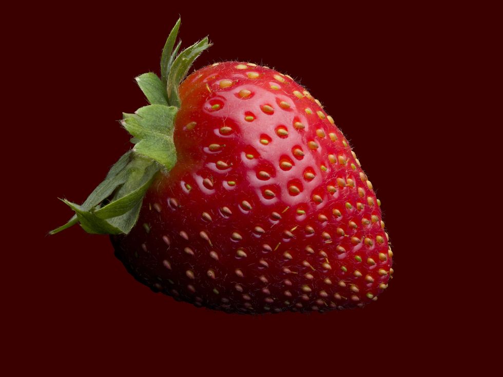 Strawberry Moon Fresh Strawberry 6438457189d92 ?resize=980 *
