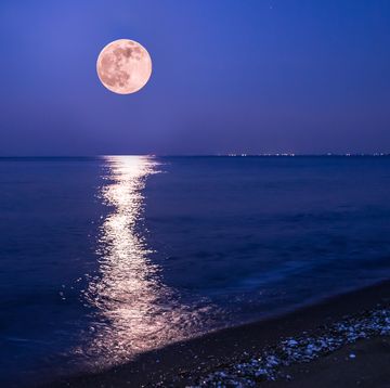 ブルームーン（満月）】2020年10月31日夜の天体・星に注目