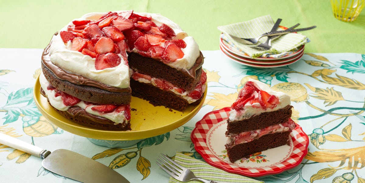 Chocolate Strawberry Nutella Cake