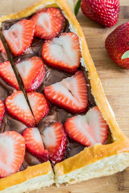 strawberry nutella pastry