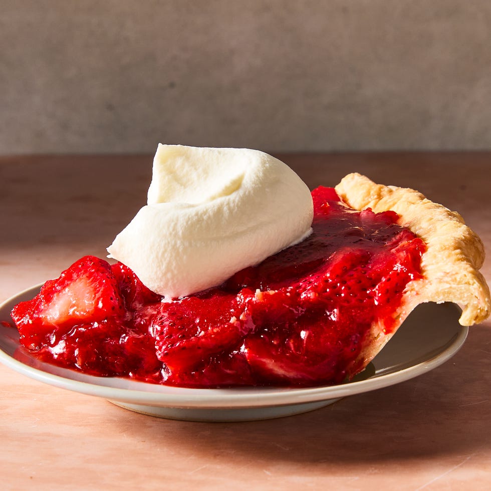 pie crust with a strawberry filling