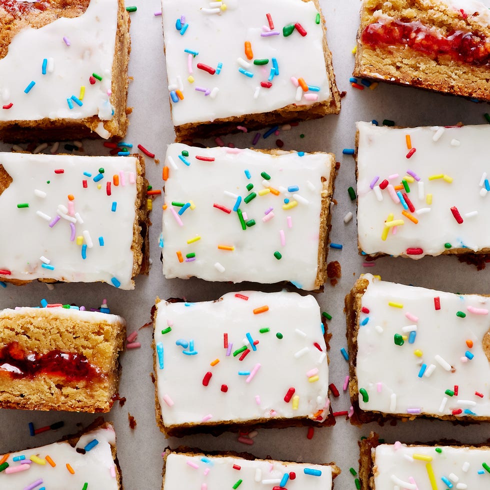 strawberry pop tart blondies with icing and sprinkles