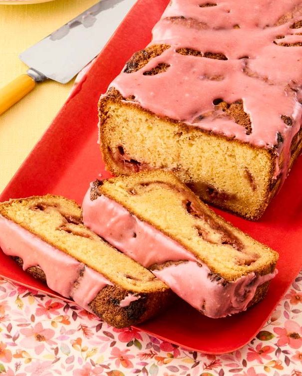 the pioneer woman's strawberry swirled pound cake recipe