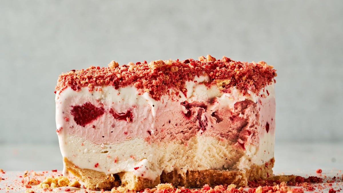 Best Strawberry Shortcake Ice Cream Cake Recipe - How To Make Strawberry  Shortcake Ice Cream