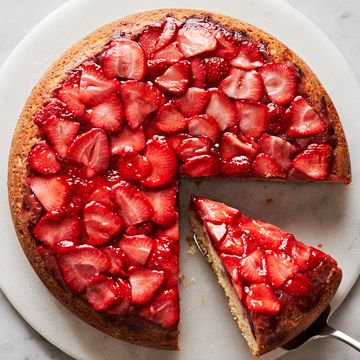 strawberry upside down cake
