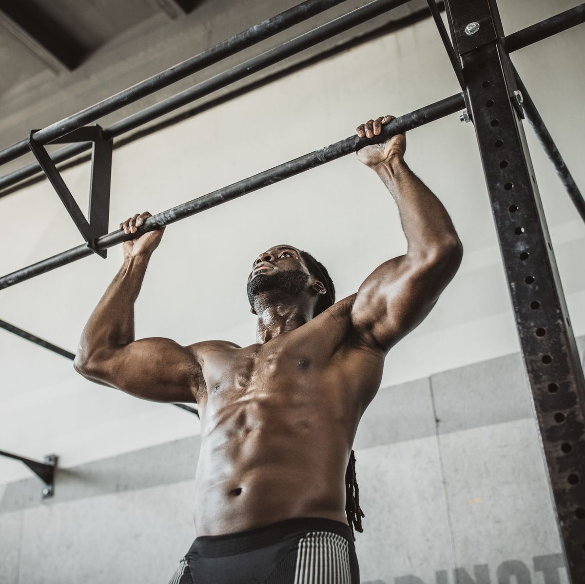 Why You Need to Know the Difference Between Pull-Ups and Chin-Ups