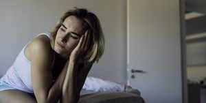 セックスをした後に、風邪のような症状があらわれたことはありますか？ 実はそれ、「オーガズム後症候群」と呼ばれるアレルギーの一種である可能性が…。本記事では、あまり知られていない「 オーガズム後症候群（POIS）」について、その症状や治療法までを解説します。 