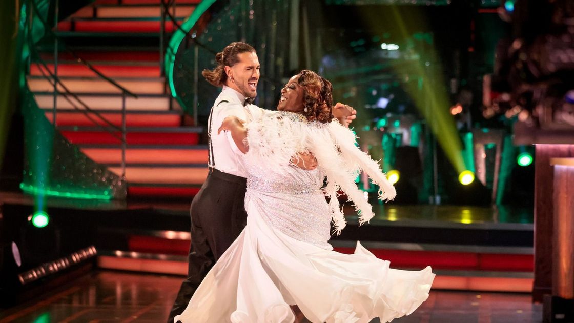 preview for Oti Mabuse and Ugo Monye have innuendo moment on It Takes Two