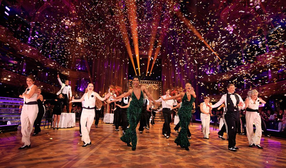 Kommen Sie unbedingt zum Tanzen in der Blackpool-Woche 2023, die Prominenten und professionellen Tänzer treten im Tower-Ballsaal auf