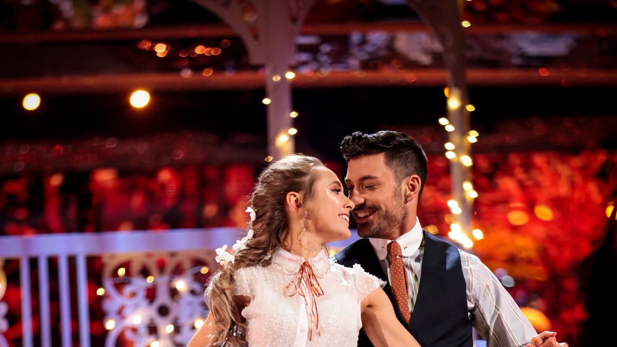 preview for Rose Ayling-Ellis and Giovanni Pernice dance Couple's Choice