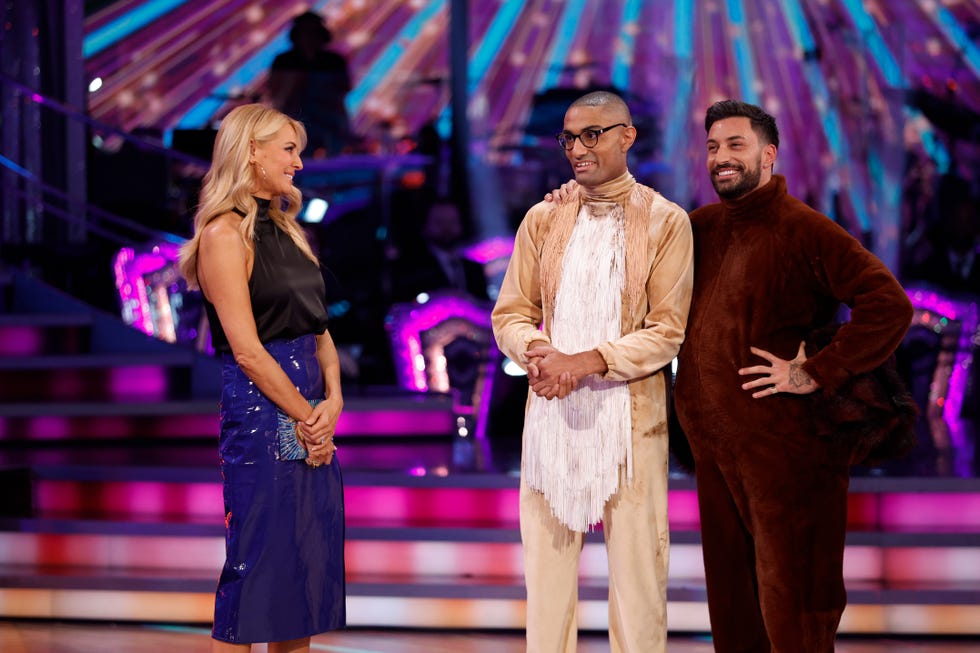 strictly come dancing 2022,09 10 2022,tx3 results show,tx3,tess daly, richie anderson  giovanni pernice,results show
embargoed until 2000hrs, sunday 9th oct,bbc,guy levy