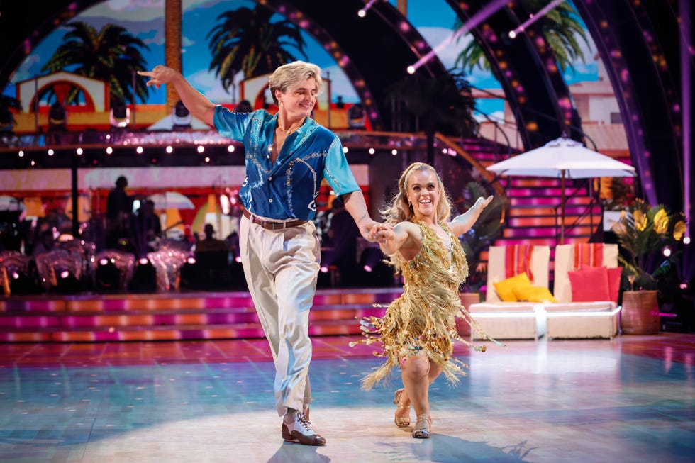 strictly come dancing 2022 week 1  ellie simmons and nikita kuzmin