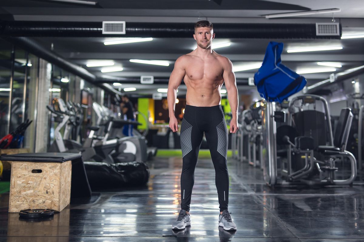 Zeeslak Clan lotus Men Should Wear Compression Leggings To Work Out - Here's Why