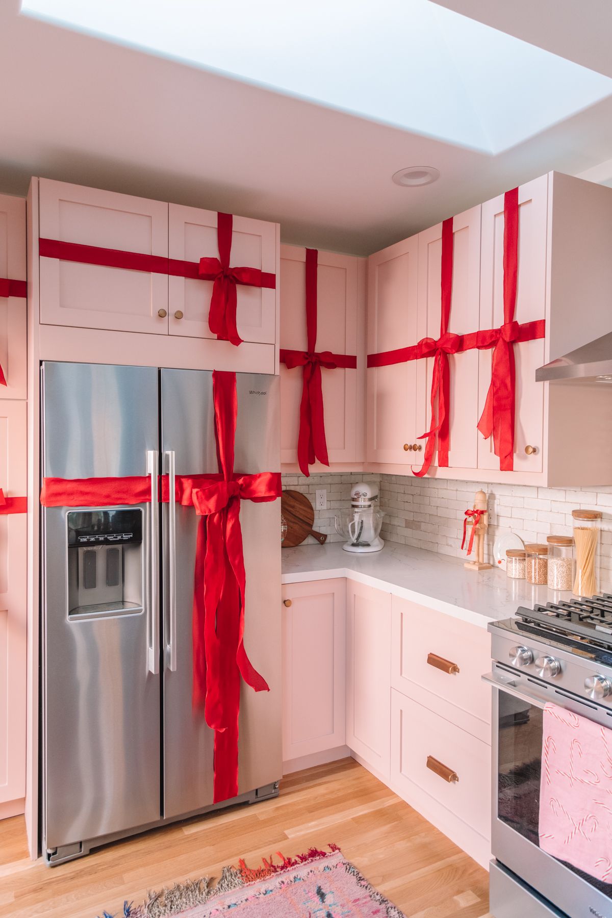20+ Christmas Kitchen Decor Ideas   How to Decorate Your Kitchen ...