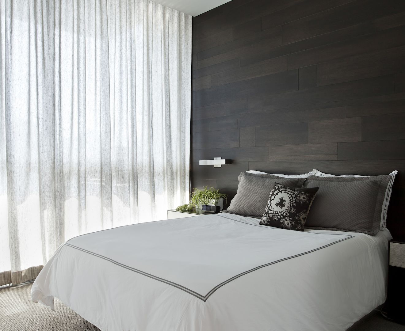 36 Black White Bedrooms Photos and Ideas for Bedrooms with Black White Decor