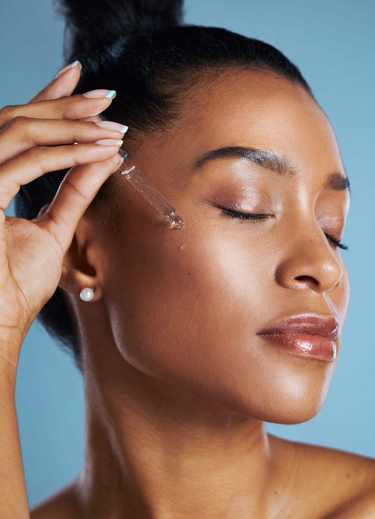 The 16 Best Acne Serums Dermatologists Actually Recommend