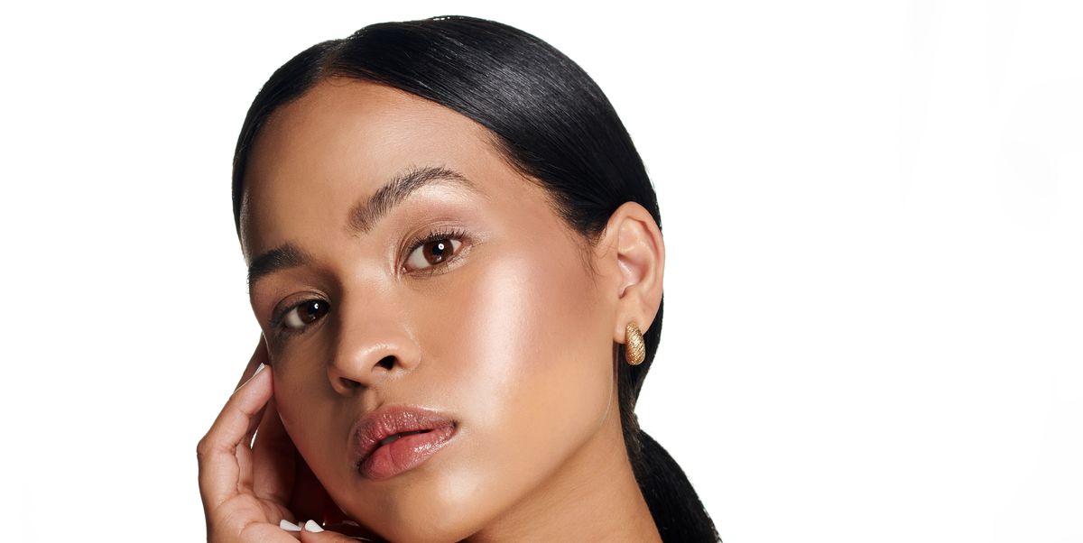 Dermatologists Agree: These Face Mists Keep Skin Fresh and Glowy All Day Long