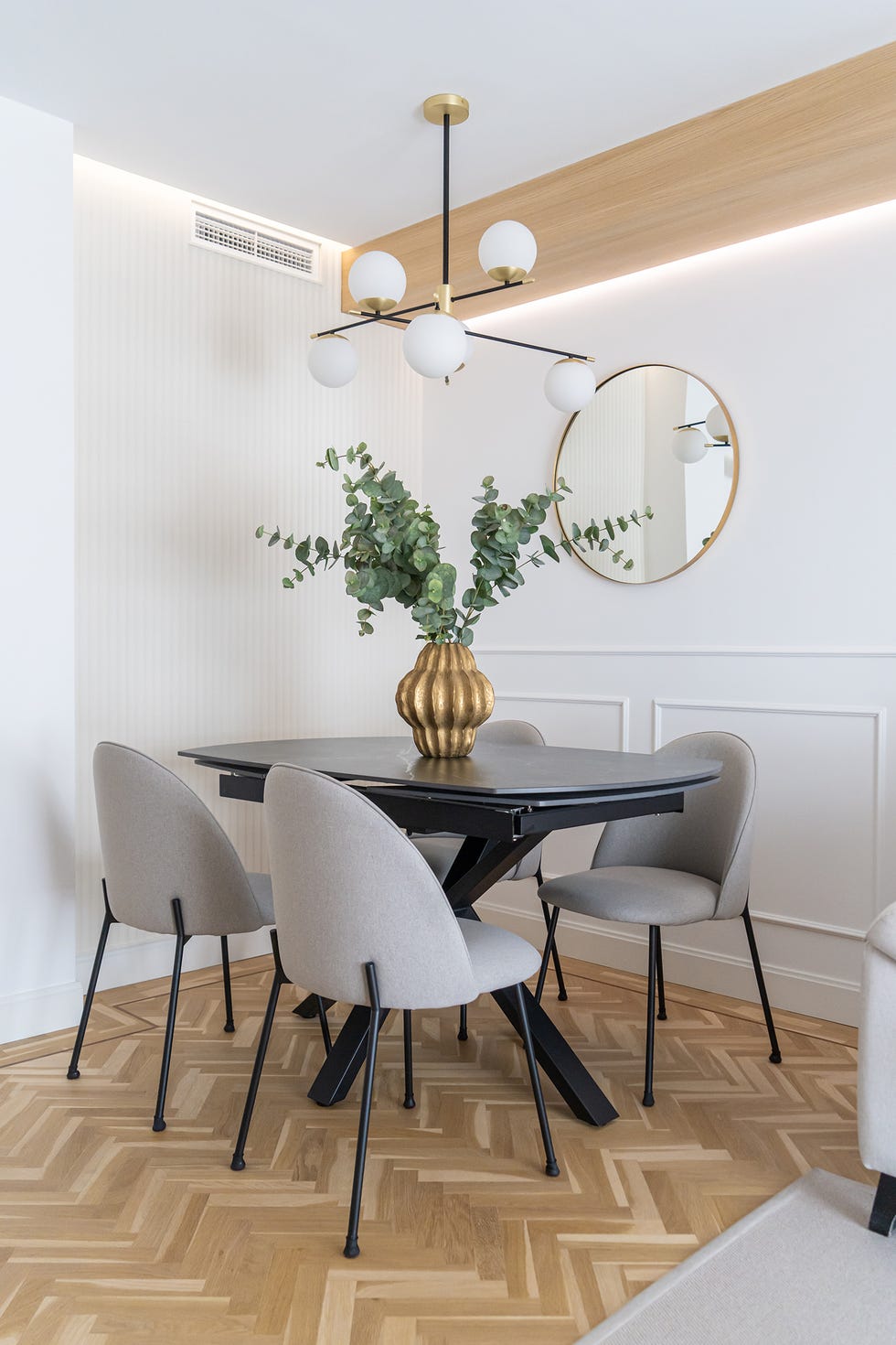 la interiorista celia pérez del madrileño studio stilo ha sido finalista de los premios escala de la escuela madrileña de decoración con el proyecto de reforma de un piso familiar en el barrio de prosperidad