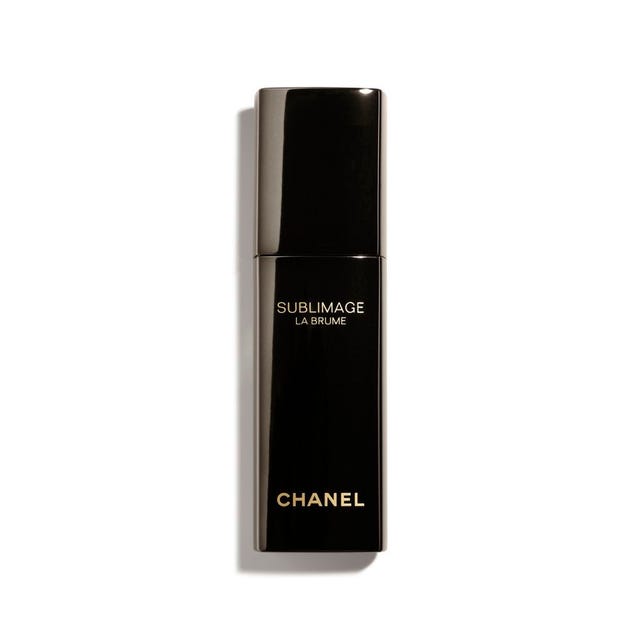 La bruma facial 'Sublimage La Brume', de Chanel (125 €). Una aliada para devolver la hidratación durante el tratamiento de belleza de la firma.