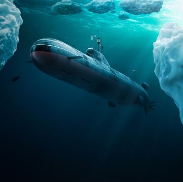 submarine dives under the ice