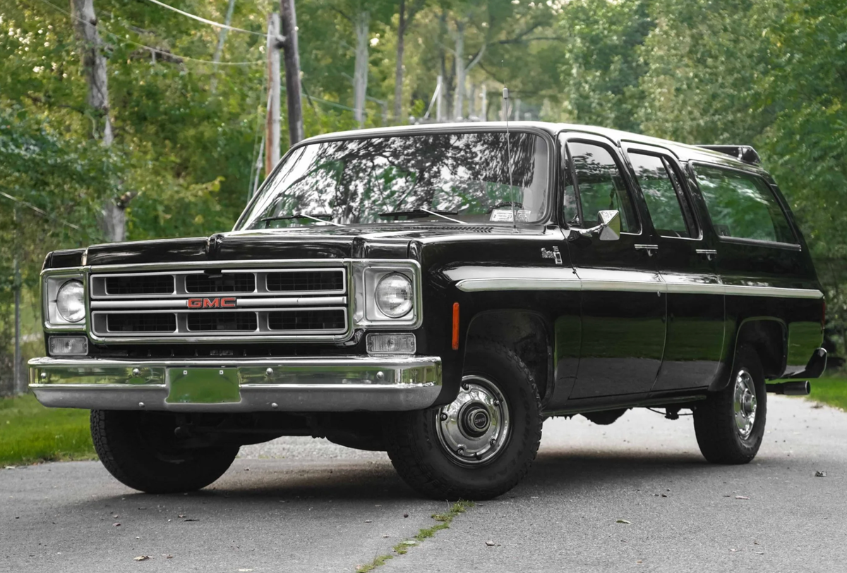 Classic Chevrolet Suburban for Sale on  - Pg 4