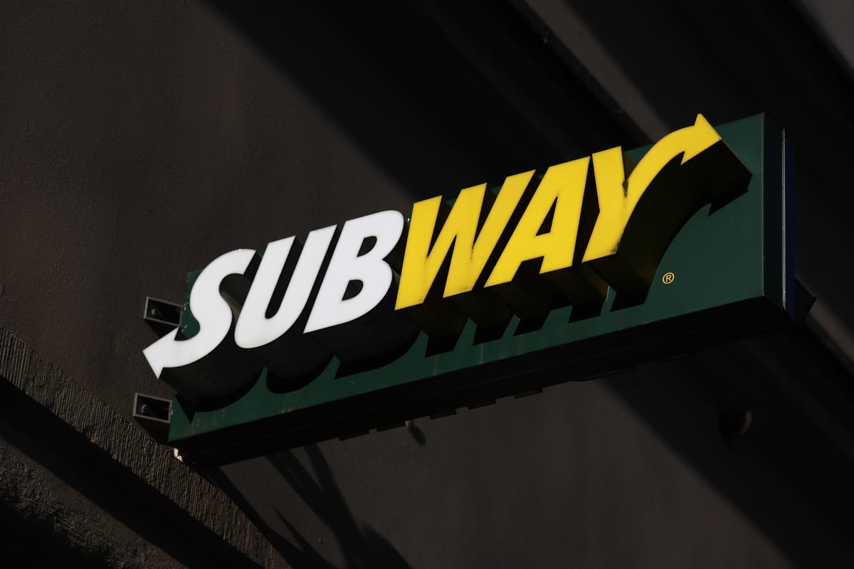 A U.S. judge rules that Subway can be sued over its '100% tuna