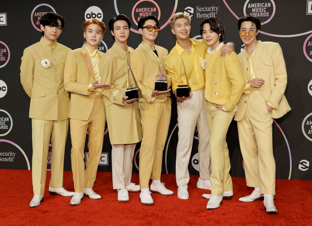 BTS Looked Like Models At The 2021 AMAs—Here Are The Outfits They