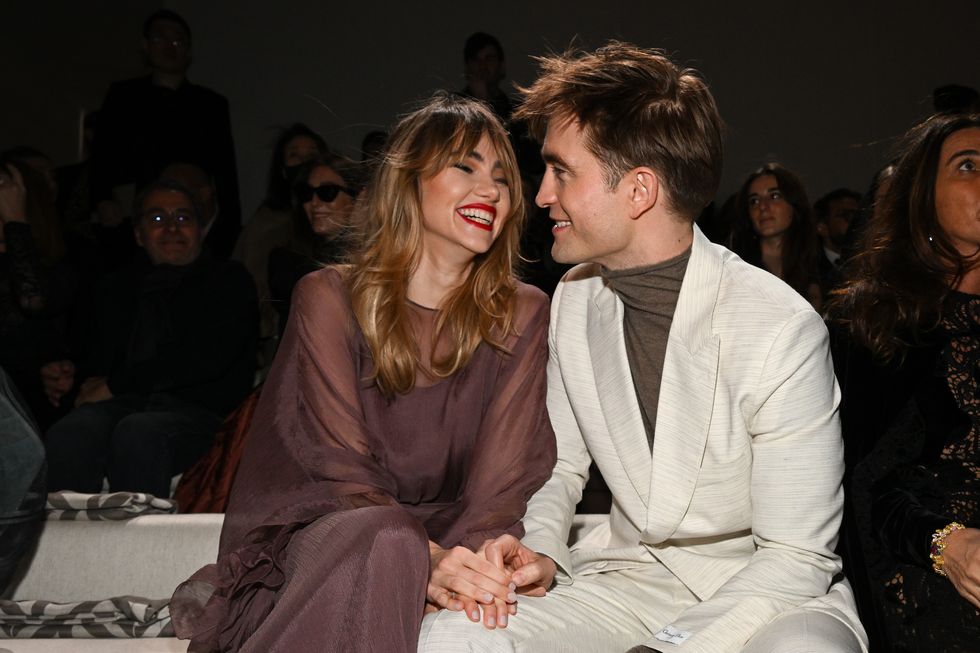 Suki Waterhouse And Robert Pattinson Attend The Dior Fall News Photo 1677004413 ?resize=980 *