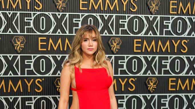 preview for Premios Emmy 2024: De Jenna Ortega a Selena Gomez, los 'looks' más impresionantes de la alfombra roja
