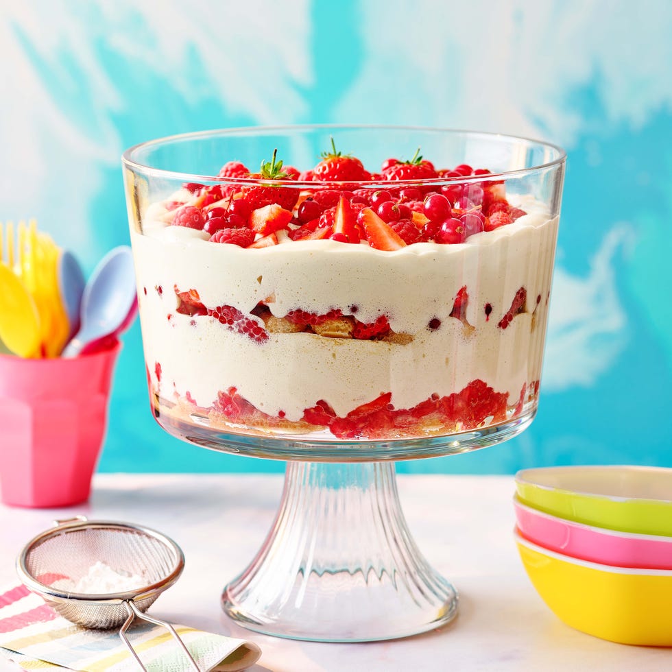 summer berry tiramisu