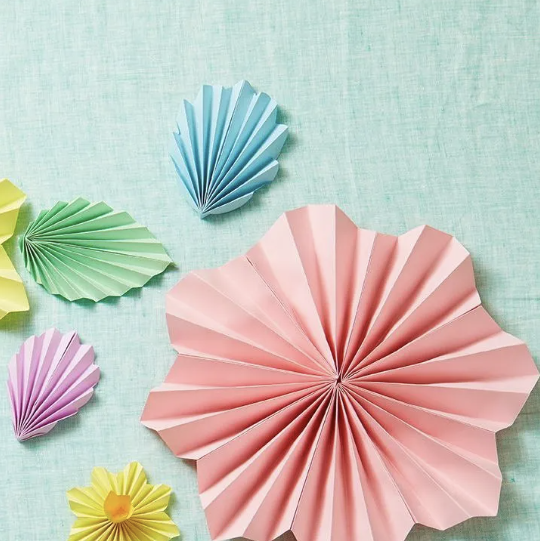 summer crafts accordion paper flowers