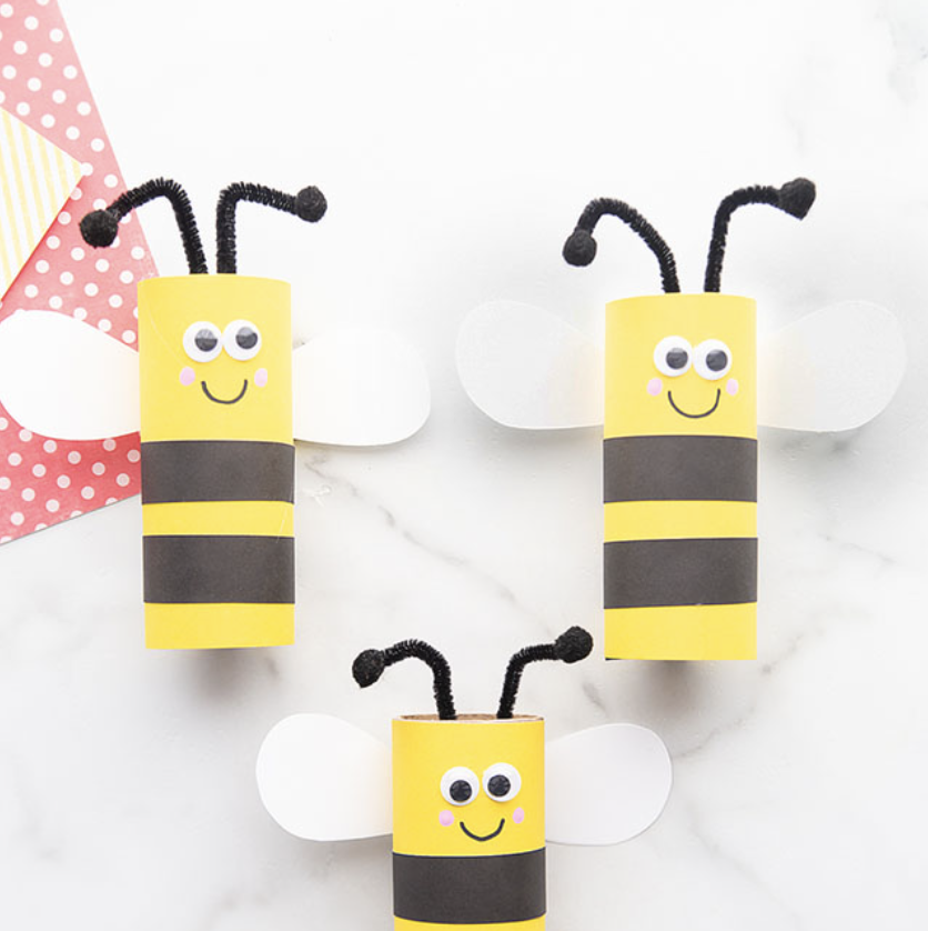https://hips.hearstapps.com/hmg-prod/images/summer-crafts-toilet-paper-roll-bee-1650309859.png?crop=1.00xw:0.744xh;0,0.124xh&resize=980:*