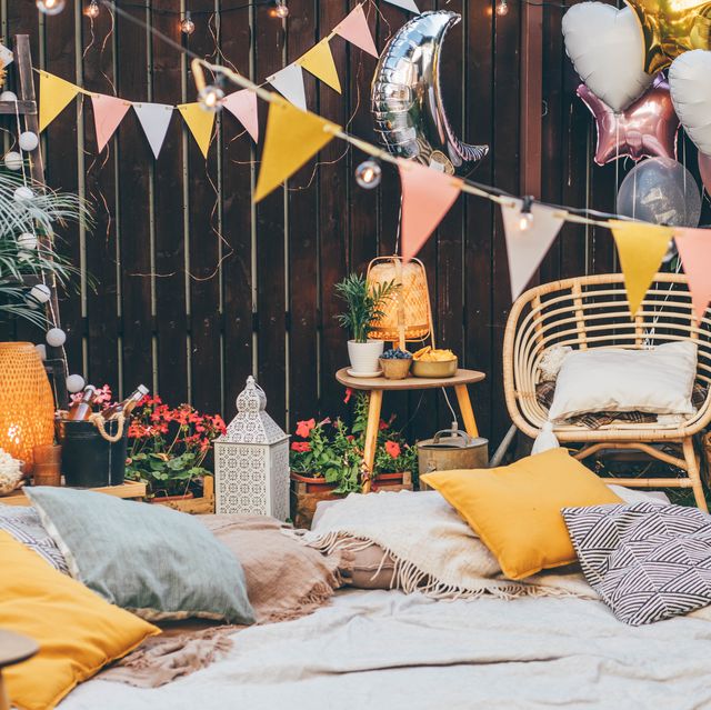 18 Garden Party Decorations and Ideas - How to Host a Garden Tea