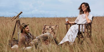 Grass family, Adaptation, Human, Photography, Grass, Straw, Plant, Prairie, Photo shoot, Wheat, 
