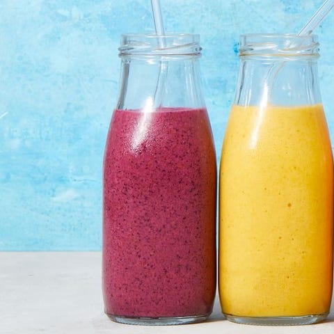 razzle dazzle smoothie in a glass bottle