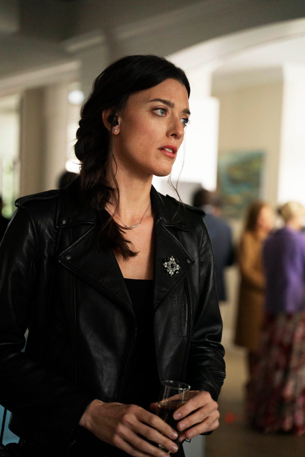 sight unseen "sunny" michael courtney/the cw ©2023 the cw network, llc. all rights reserved.