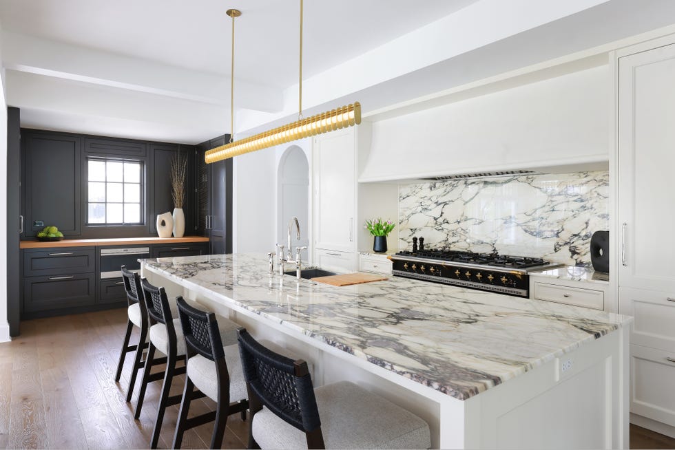 Experts Share Why You Should Invest in Custom Cabinetry