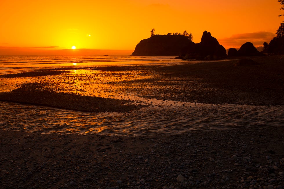 Sunset at Ruby Beach on the Olympic Peninsula in the Olympic...