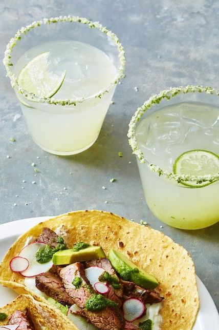 classic fresh lime margarita with tacos on the side
