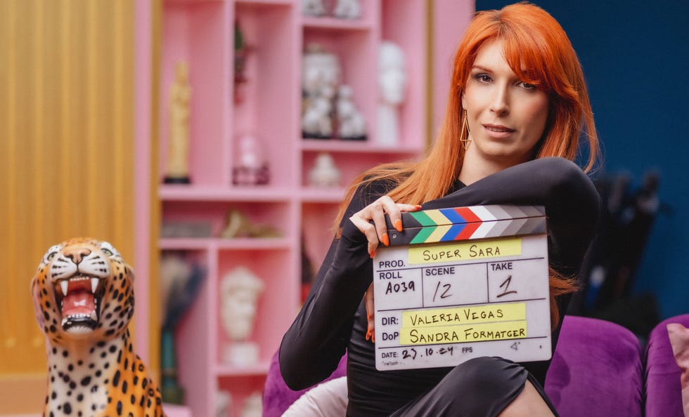 valeria vegas en super sara