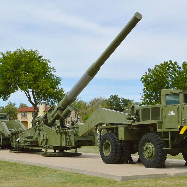 U.S. Army criticized for crazy 1,000 km range super cannon concept