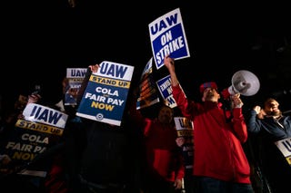 UAW Strike Expands to 38 More GM and Stellantis Targets—but Spares Ford