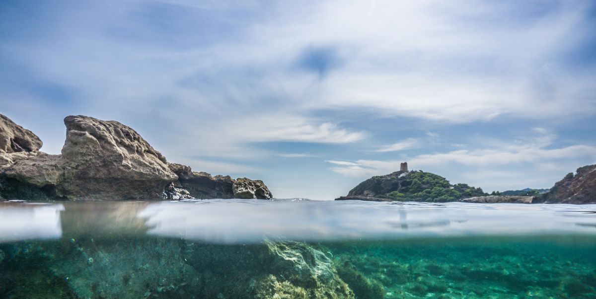 Scientists Found Evidence of Our Ancient Human Ancestors Underwater, Suggesting a Sunken World