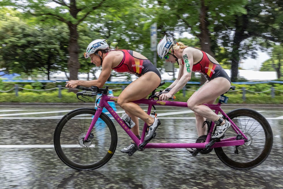 la paratriatleta susana rodríguez compite en yokohama